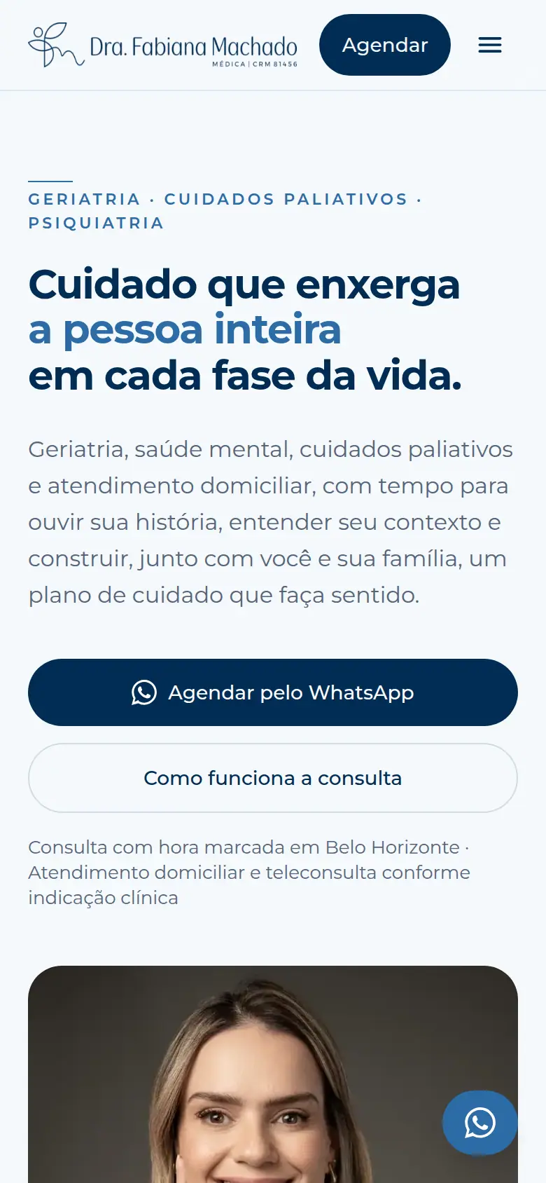 A mesma página no telefone, com o WhatsApp sempre à mão.